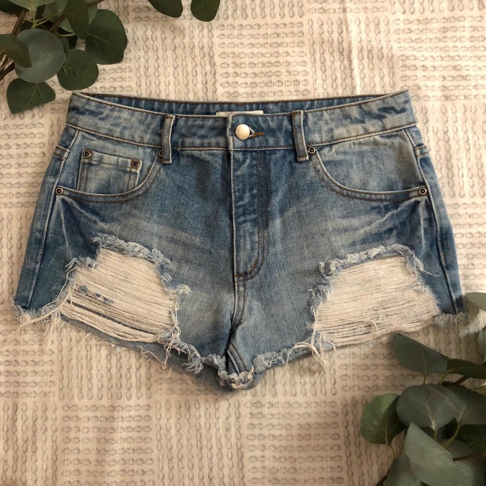 FOREVER21 Distressed Denim Shorts